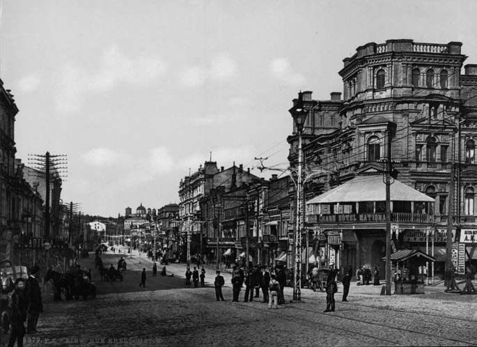 2012-03-08-olena-betlii-02-khreshchatyk