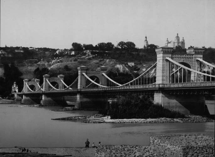 2012-03-08-olena-betlii-08-view-of-the-bridge