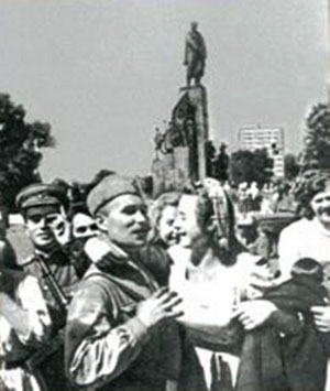 Андрей Парамонов. Проект: «Август 1943 – павшие за Харьков»