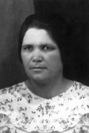 Жителька м. Запоріжжя Єлизавета Єльникова, яка врятувала від загибелі Сару Сас у березні 1942 р. (дата знімку ‒ 1941 р.)