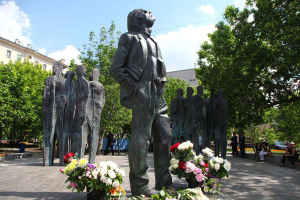 8 Monument Brodsky Moskow